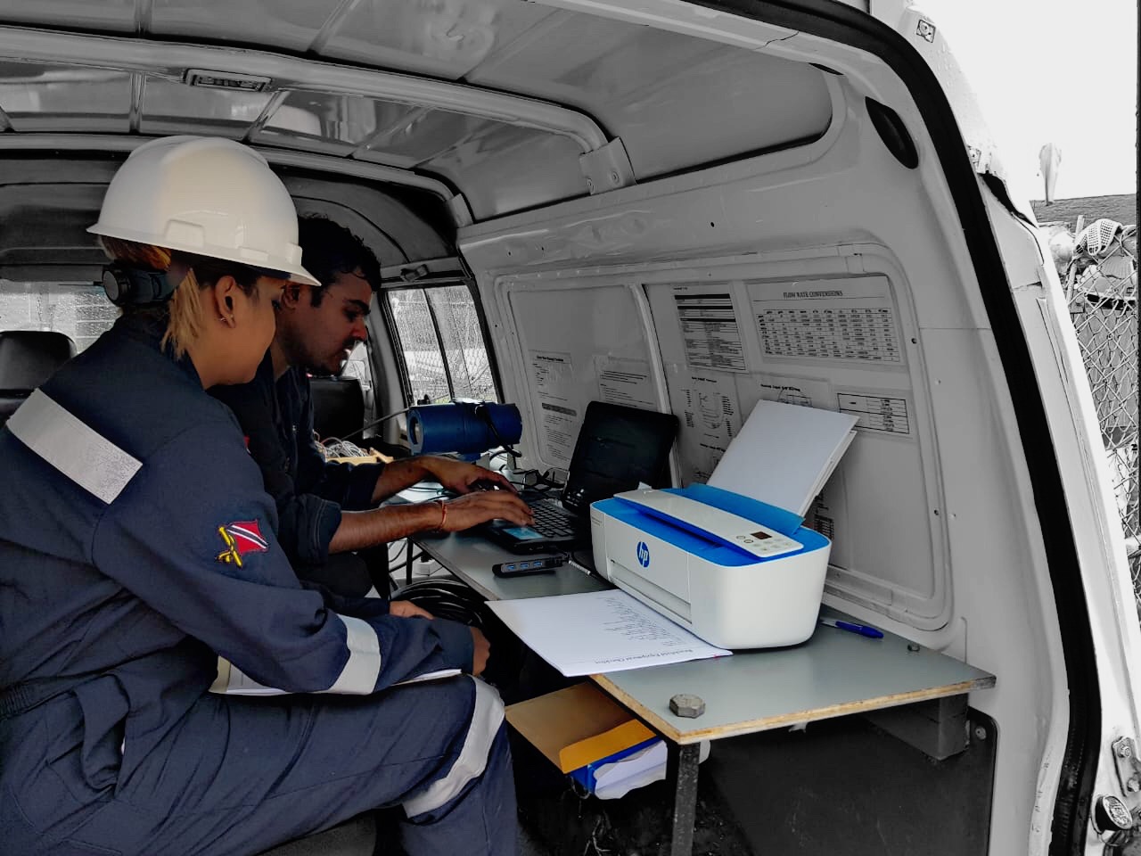 {"total_effects_actions":0,"total_draw_time":0,"layers_used":0,"effects_tried":0,"total_draw_actions":0,"total_editor_actions":{"border":0,"frame":0,"mask":0,"lensflare":0,"clipart":0,"text":0,"square_fit":0,"shape_mask":0,"callout":0},"effects_applied":0,"uid":"8AAC3F0A-E159-447A-A5C1-D9F4E0D70605_1565183945084","width":1280,"photos_added":0,"total_effects_time":0,"tools_used":{"tilt_shift":0,"resize":0,"adjust":0,"curves":0,"motion":0,"perspective":0,"clone":0,"crop":0,"enhance":0,"selection":0,"free_crop":0,"flip_rotate":0,"shape_crop":0,"stretch":0},"origin":"gallery","height":960,"subsource":"done_button","total_editor_time":219,"brushes_used":0}